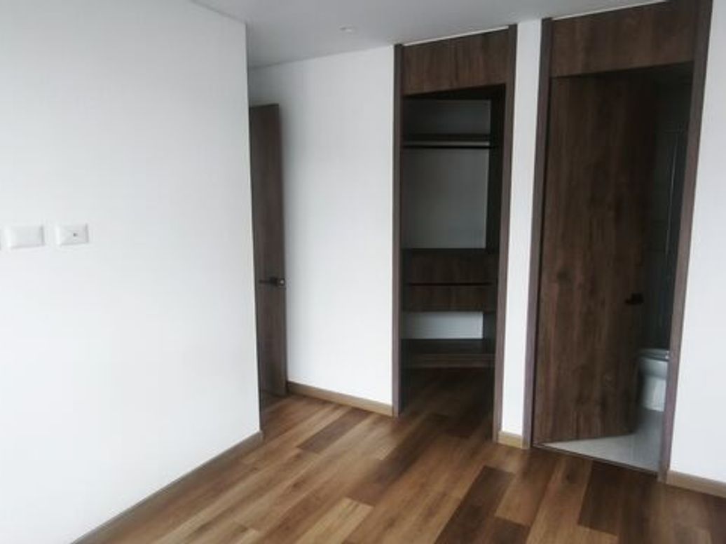 Apartamento de 2 alcobas en venta en Molinos Norte, Bogotá, 71 m² · foto 12 de 20