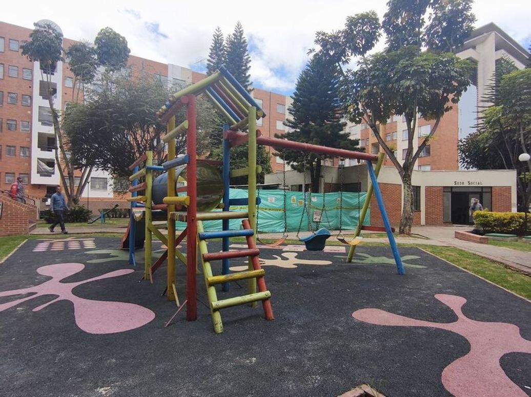 Apartamento de 3 alcobas en venta en La Esperanza Norte, Bogotá, 97 m² · foto 14 de 15