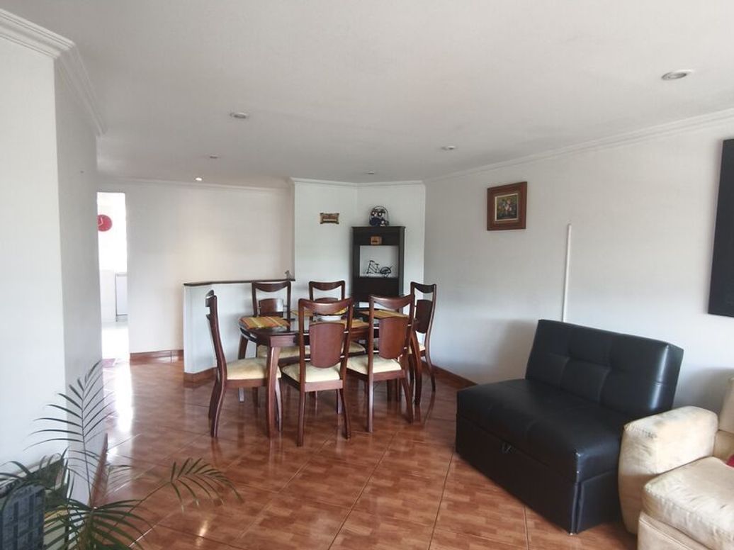 Apartamento de 3 alcobas en venta en La Esperanza Norte, Bogotá, 97 m² · foto 2 de 15