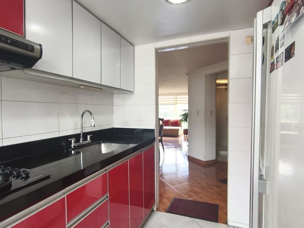 Apartamento de 3 alcobas en venta en La Esperanza Norte, Bogotá, 97 m² · foto 11 de 15