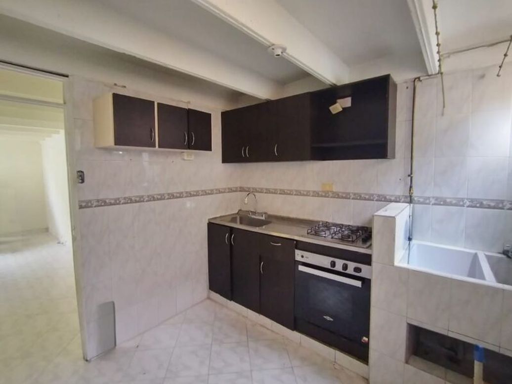 Apartamento de 3 alcobas en venta en Casa Blanca Et. Ii, Bogotá, 54 m² · foto 4 de 18