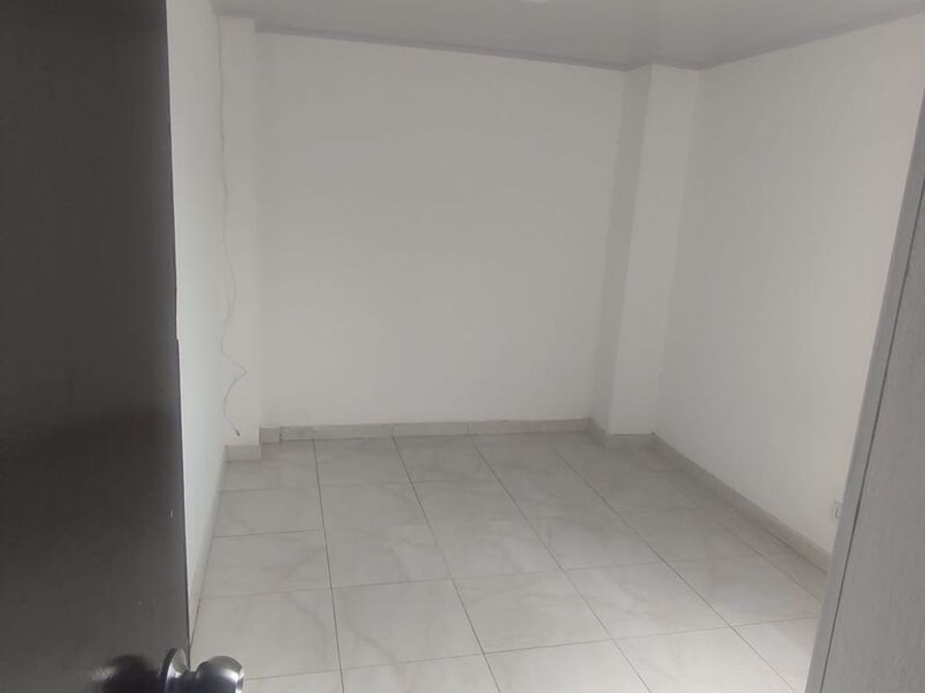 Apartamento de 3 alcobas en venta en Paris, Bogotá, 64 m² · foto 4 de 14