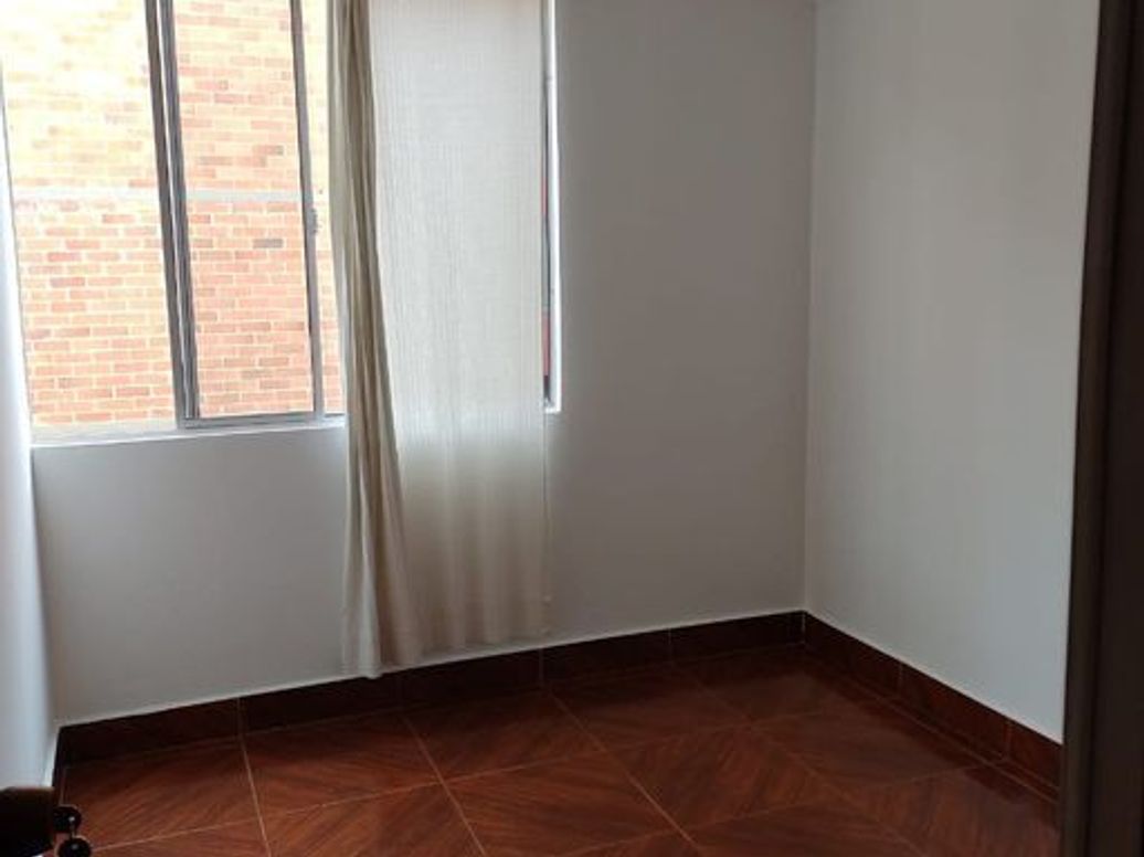 Apartamento de 3 alcobas en venta en San Jose, Bogotá, 47 m² · foto 4 de 10