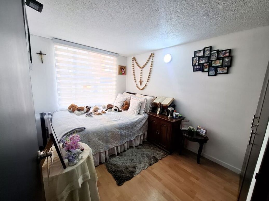 Apartamento de 3 alcobas en venta en Caobos Salazar, Bogotá, 68 m² · foto 7 de 20