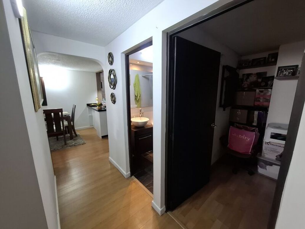 Apartamento de 3 alcobas en venta en Caobos Salazar, Bogotá, 68 m² · foto 9 de 20
