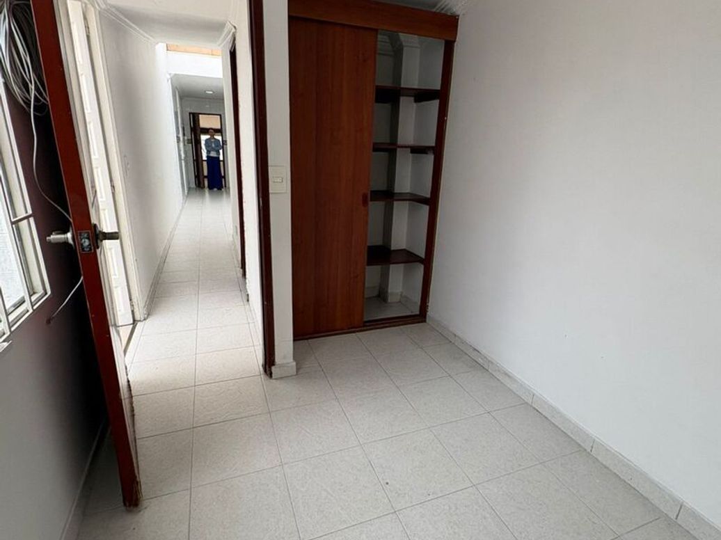 Casa de 4 alcobas en venta en Modelia, Bogotá, 306 m² · foto 10 de 20