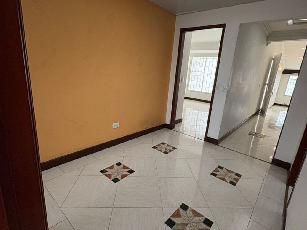 Casa de 4 alcobas en venta en Modelia, Bogotá, 306 m² · foto 15 de 20