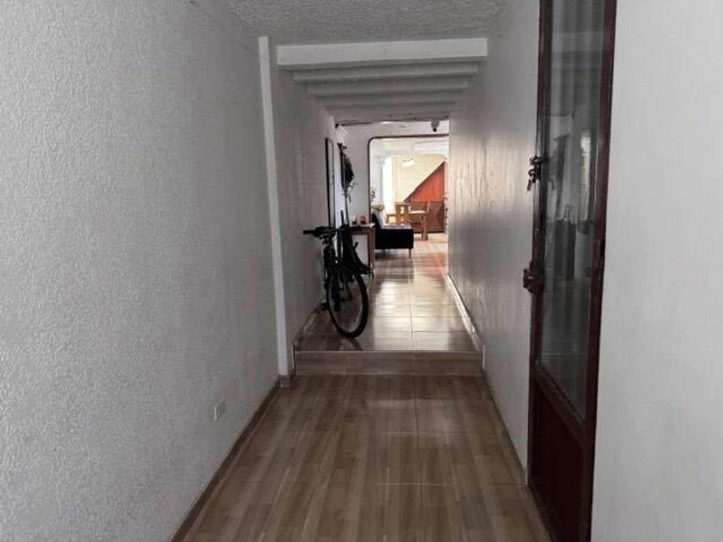 Casa de 4 alcobas en venta en Villa Alsacia 2, Bogotá, 240 m² · foto 5 de 20