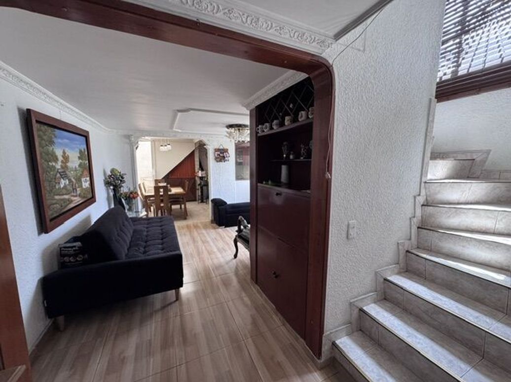 Casa de 4 alcobas en venta en Villa Alsacia 2, Bogotá, 240 m² · foto 6 de 20