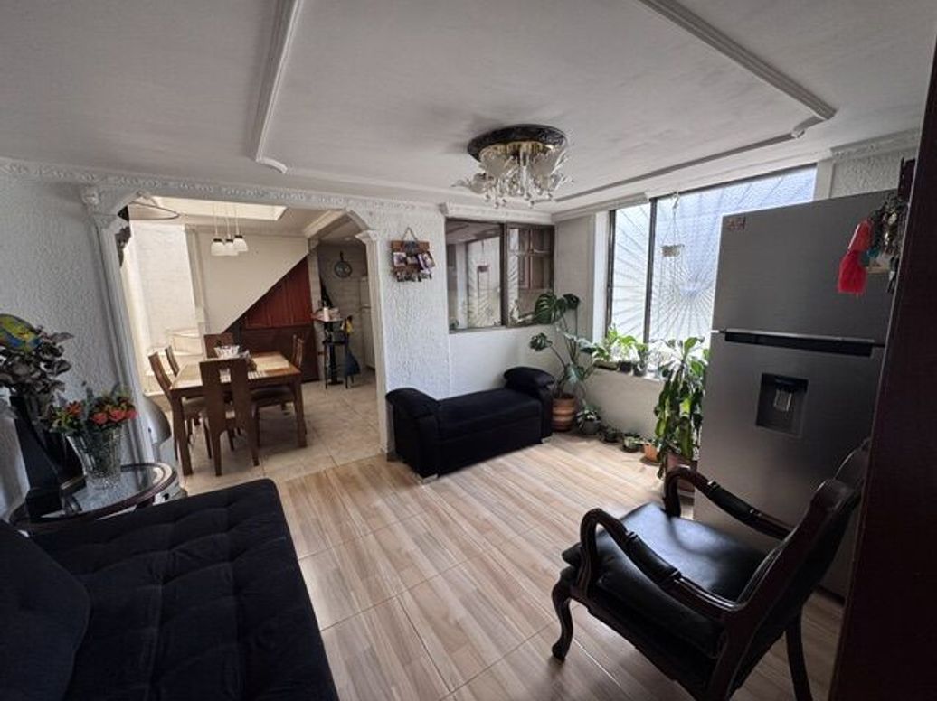 Casa de 4 alcobas en venta en Villa Alsacia 2, Bogotá, 240 m² · foto 7 de 20