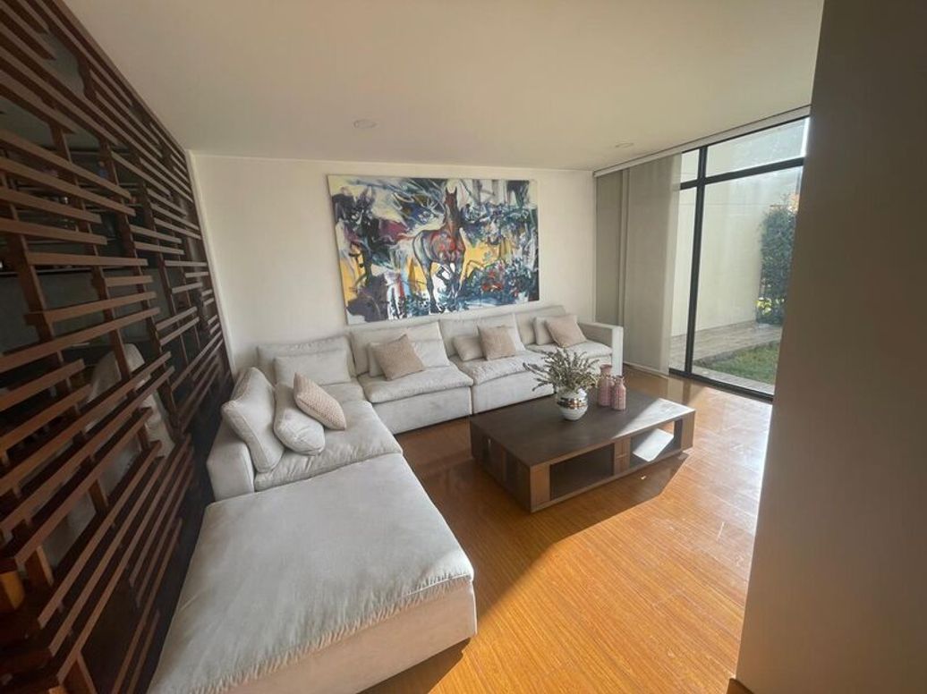 Casa de 4 alcobas en venta en A.S.D., Bogotá, 269 m² · foto 4 de 20