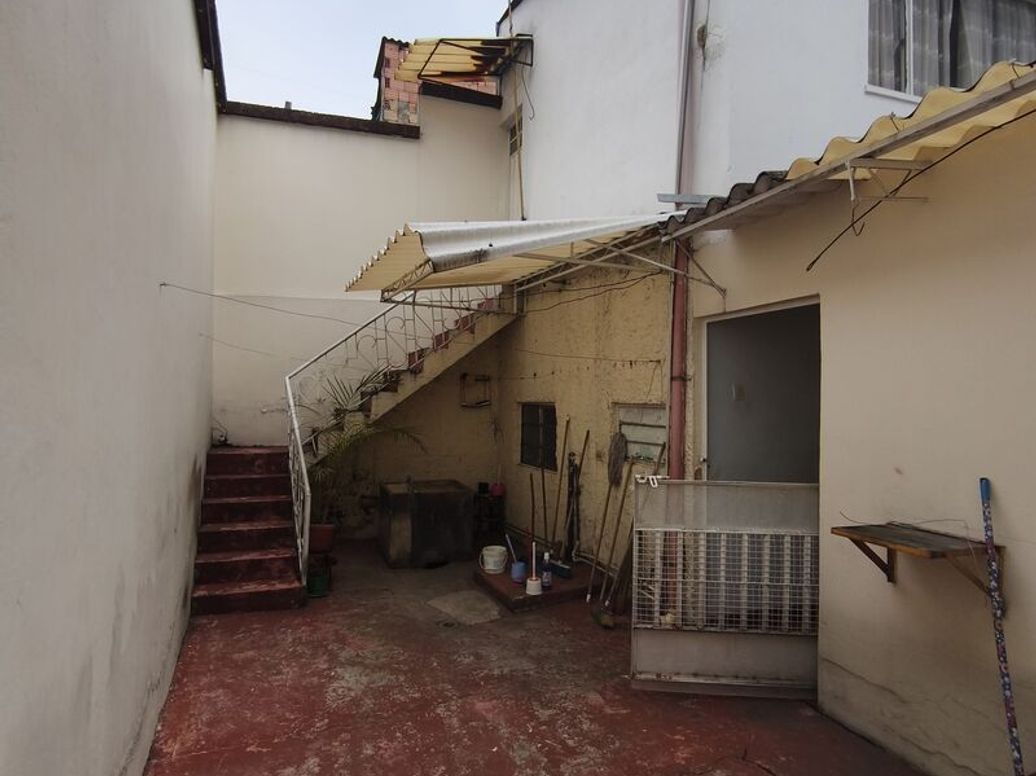 Casa de 5 alcobas en venta en Los Andes, Bogotá, 180 m² · foto 5 de 11