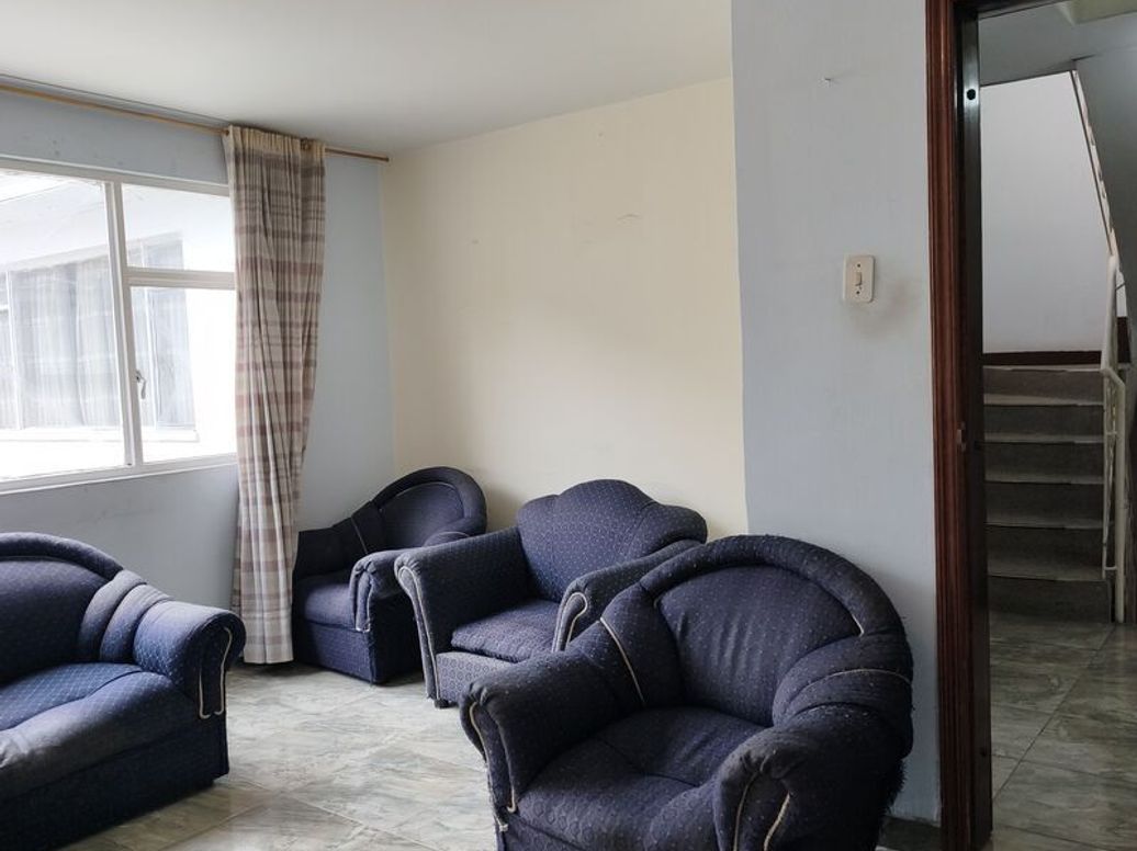 Casa de 5 alcobas en venta en Los Andes, Bogotá, 180 m² · foto 8 de 11