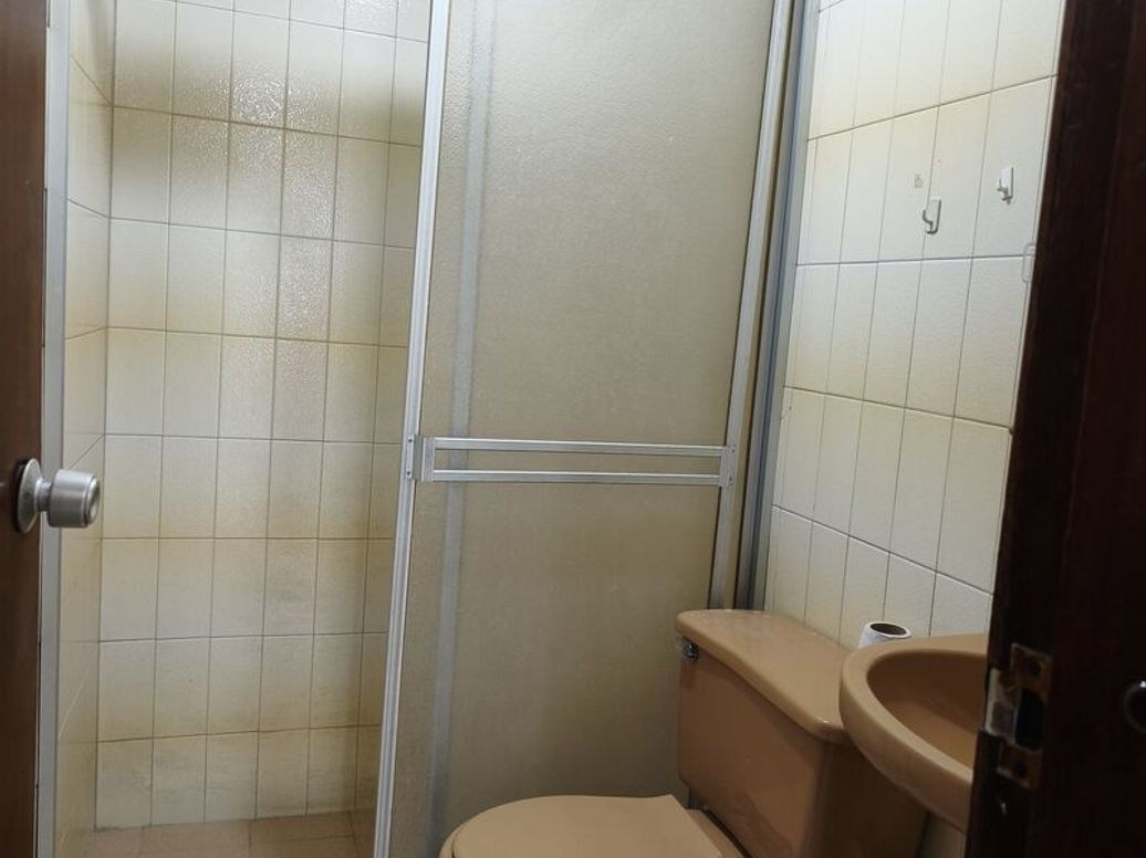 Casa de 5 alcobas en venta en Los Andes, Bogotá, 180 m² · foto 10 de 11