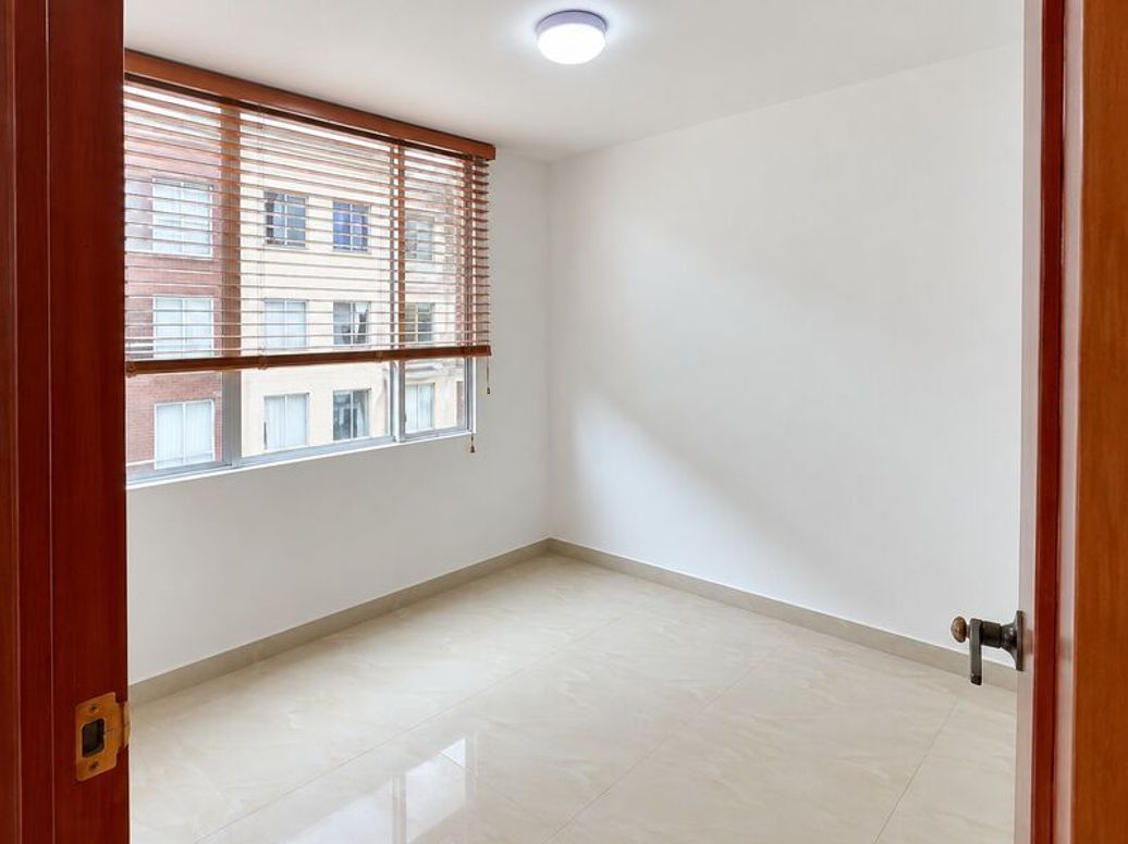 Apartamento de 3 alcobas en venta en Usaquén, Bogotá, 43 m² · foto 5 de 12