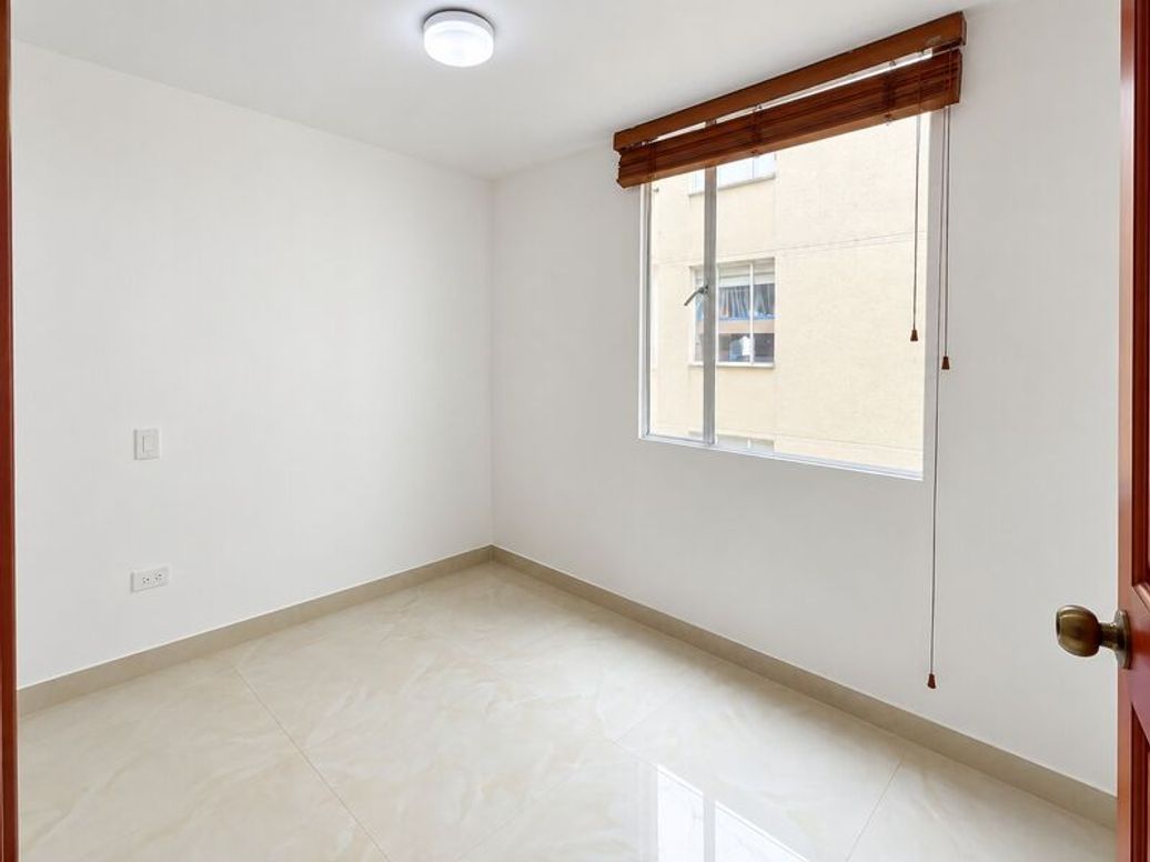 Apartamento de 3 alcobas en venta en Usaquén, Bogotá, 43 m² · foto 7 de 12