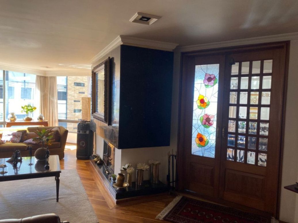 Apartamento de 4 alcobas en venta en El Refugio, Bogotá, 296 m² · foto 9 de 20