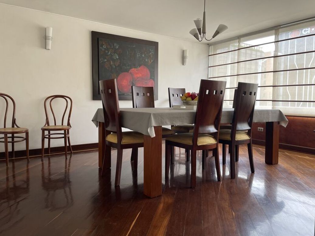 Apartamento de 3 alcobas en venta en Santa Bibiana, Bogotá, 200 m² · foto 2 de 18