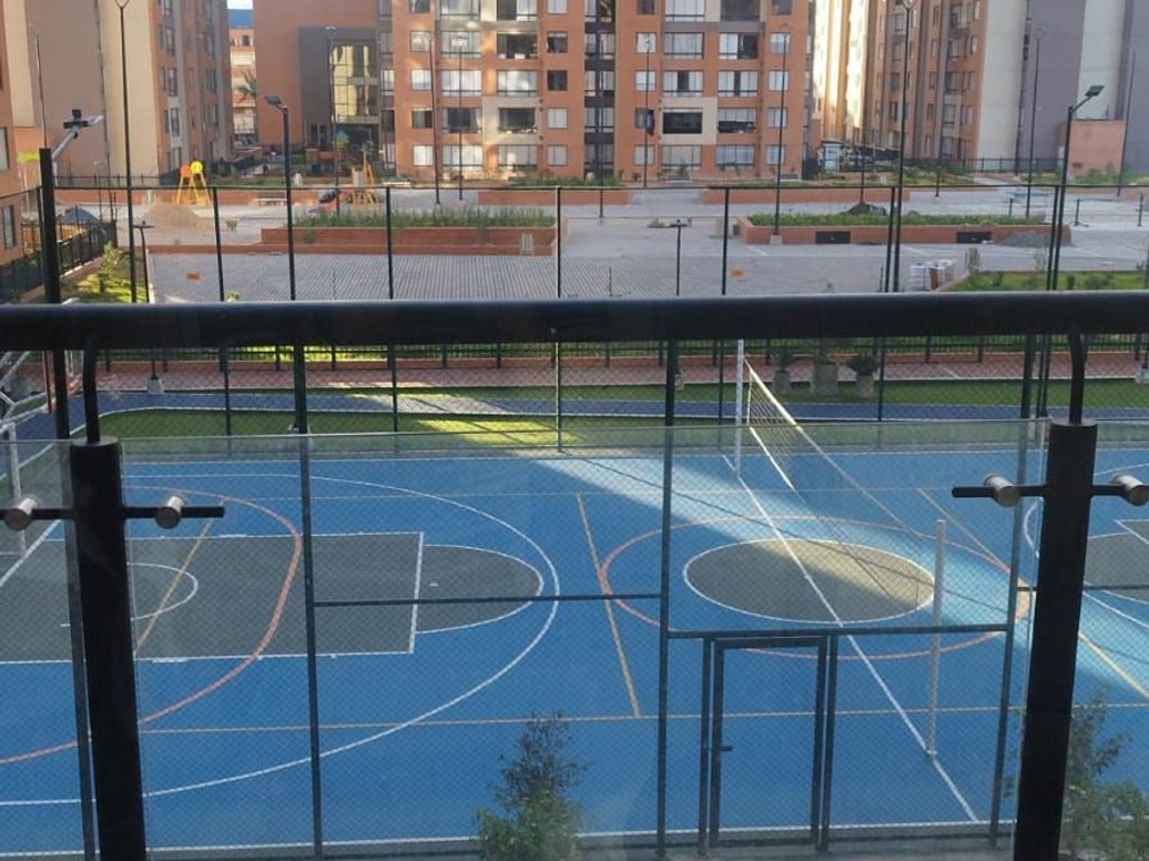 Apartamento de 2 alcobas en arriendo en Granjas De Techo, Bogotá, 45 m² · foto 2 de 12