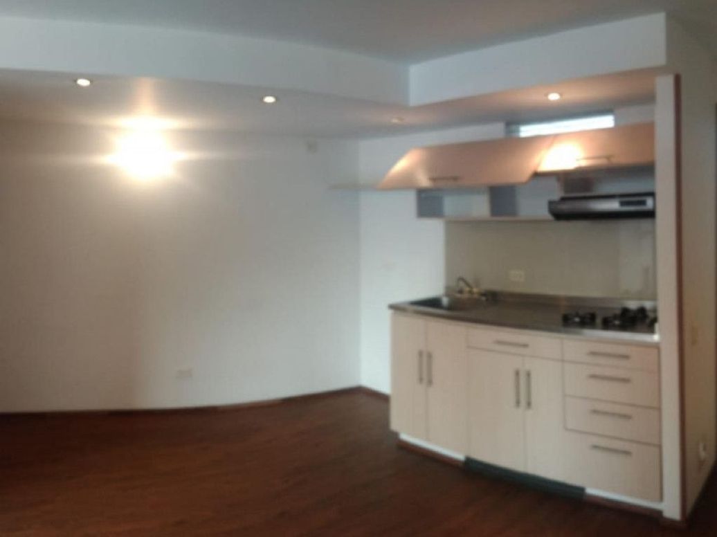 Apartaestudio en venta en Chapinero Central, Bogotá, 34 m² · foto 5 de 13