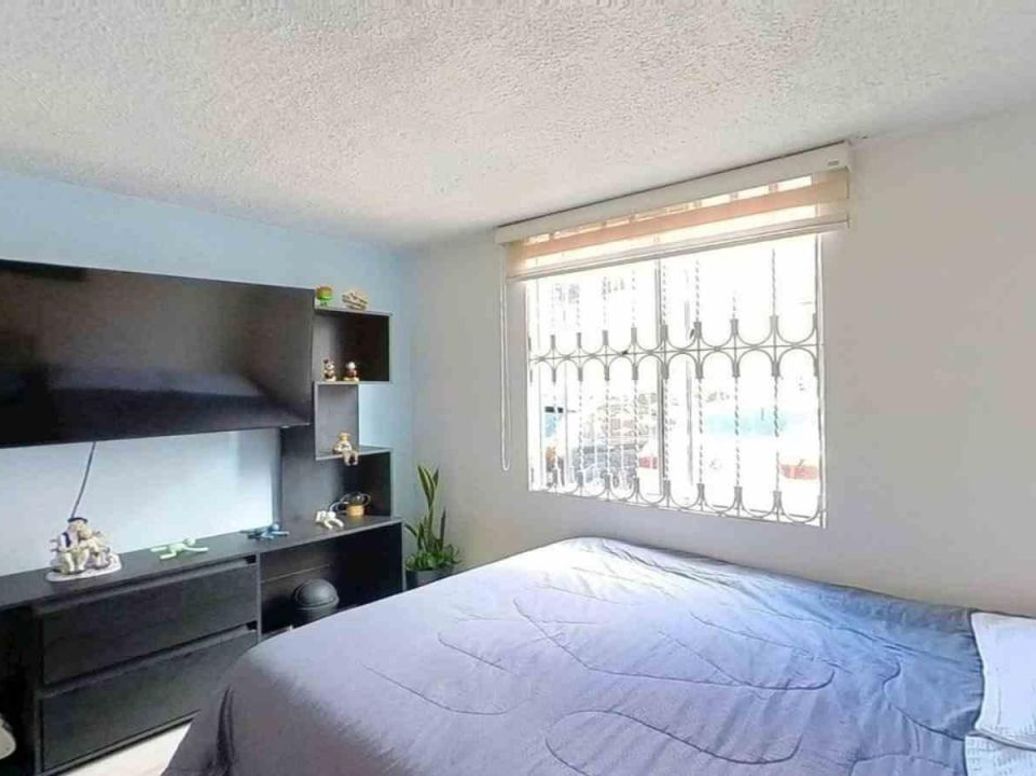 Apartamento de 2 alcobas en venta en Campo Alegre, Bogotá, 38 m² · foto 4 de 20