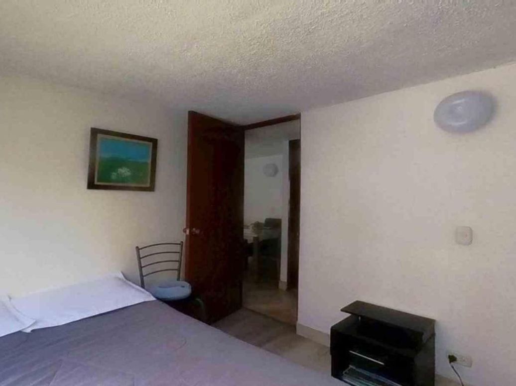 Apartamento de 2 alcobas en venta en Campo Alegre, Bogotá, 38 m² · foto 5 de 20