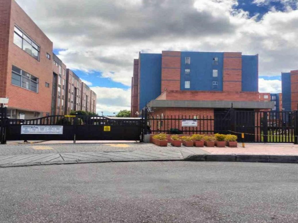 Apartamento de 2 alcobas en venta en Campo Alegre, Bogotá, 38 m² · foto 13 de 20