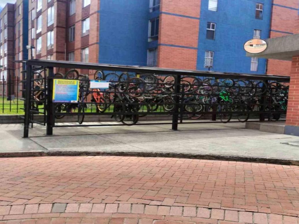 Apartamento de 2 alcobas en venta en Campo Alegre, Bogotá, 38 m² · foto 16 de 20