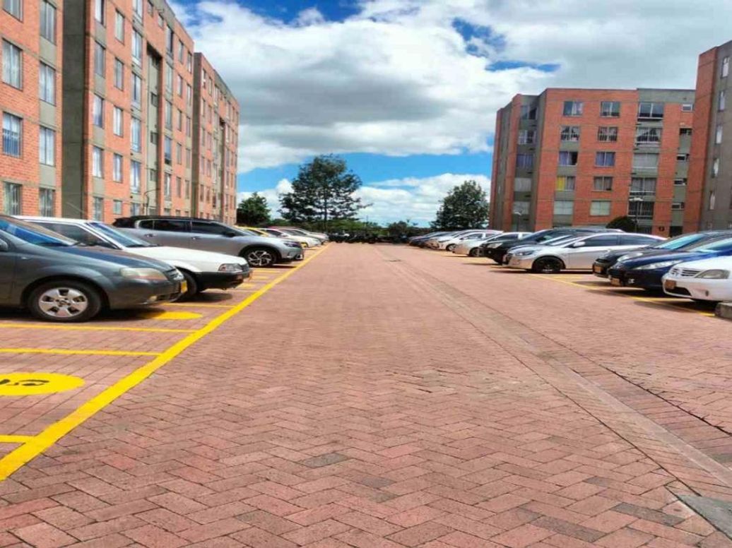 Apartamento de 2 alcobas en venta en Campo Alegre, Bogotá, 38 m² · foto 19 de 20