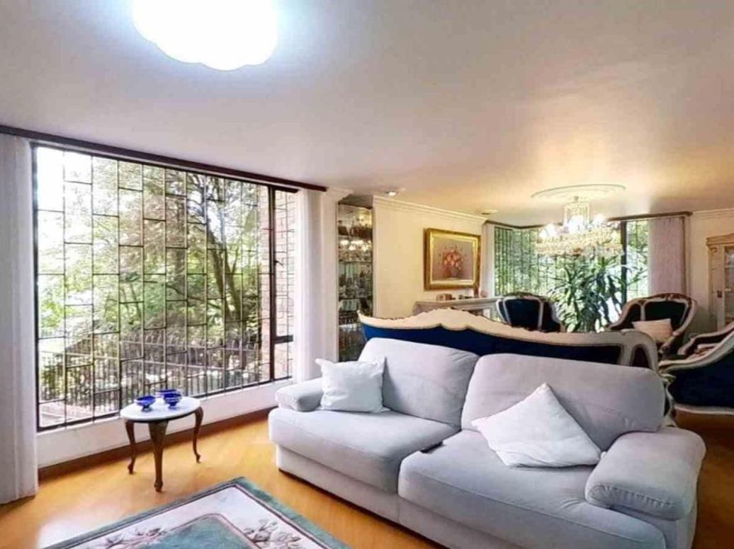 Apartamento de 3 alcobas en venta en Mónaco, Bogotá, 126 m² · foto 2 de 20