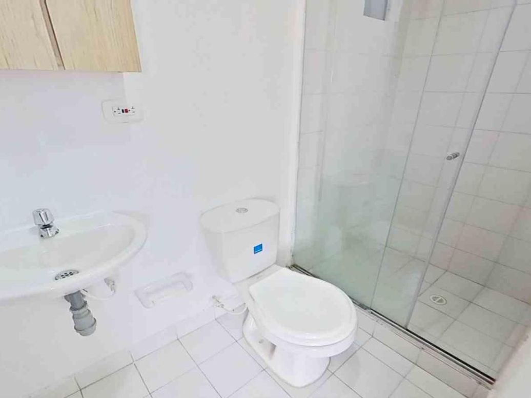 Apartamento de 3 alcobas en venta en Los Naranjos, Bogotá, 37 m² · foto 17 de 18