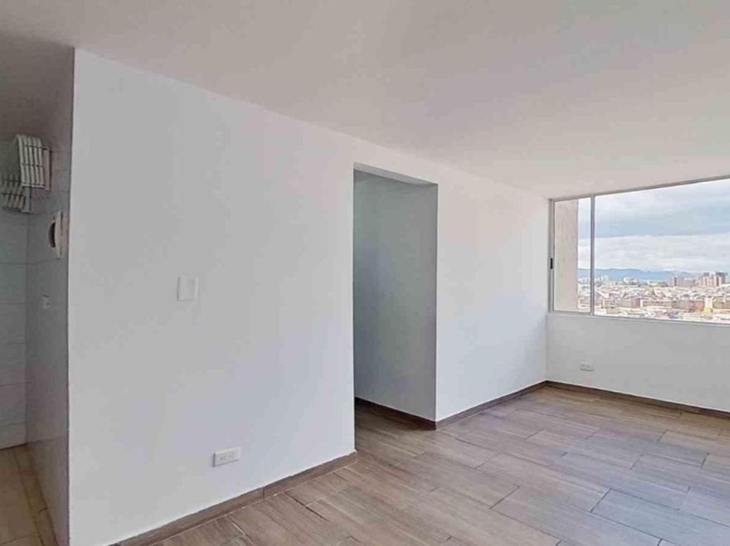 Apartamento de 3 alcobas en venta en Los Naranjos, Bogotá, 37 m² · foto 3 de 18