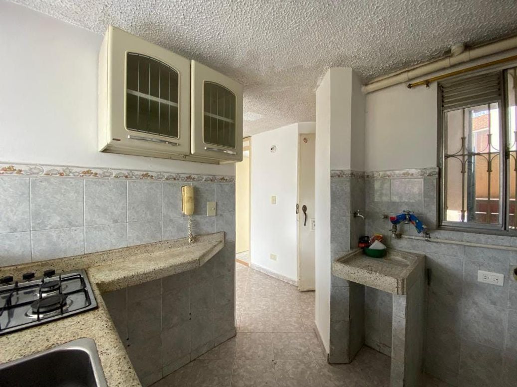 Apartamento de 3 alcobas en venta en Timiza A, Bogotá, 49 m² · foto 3 de 12