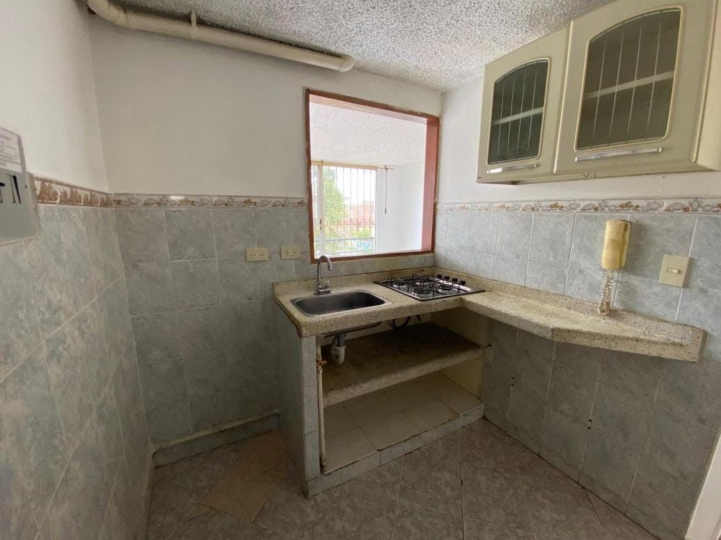 Apartamento de 3 alcobas en venta en Timiza A, Bogotá, 49 m² · foto 2 de 12