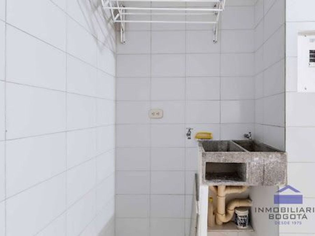 Apartamento de 2 alcobas en venta en Castilla, Bogotá, 63 m² · foto 19 de 20