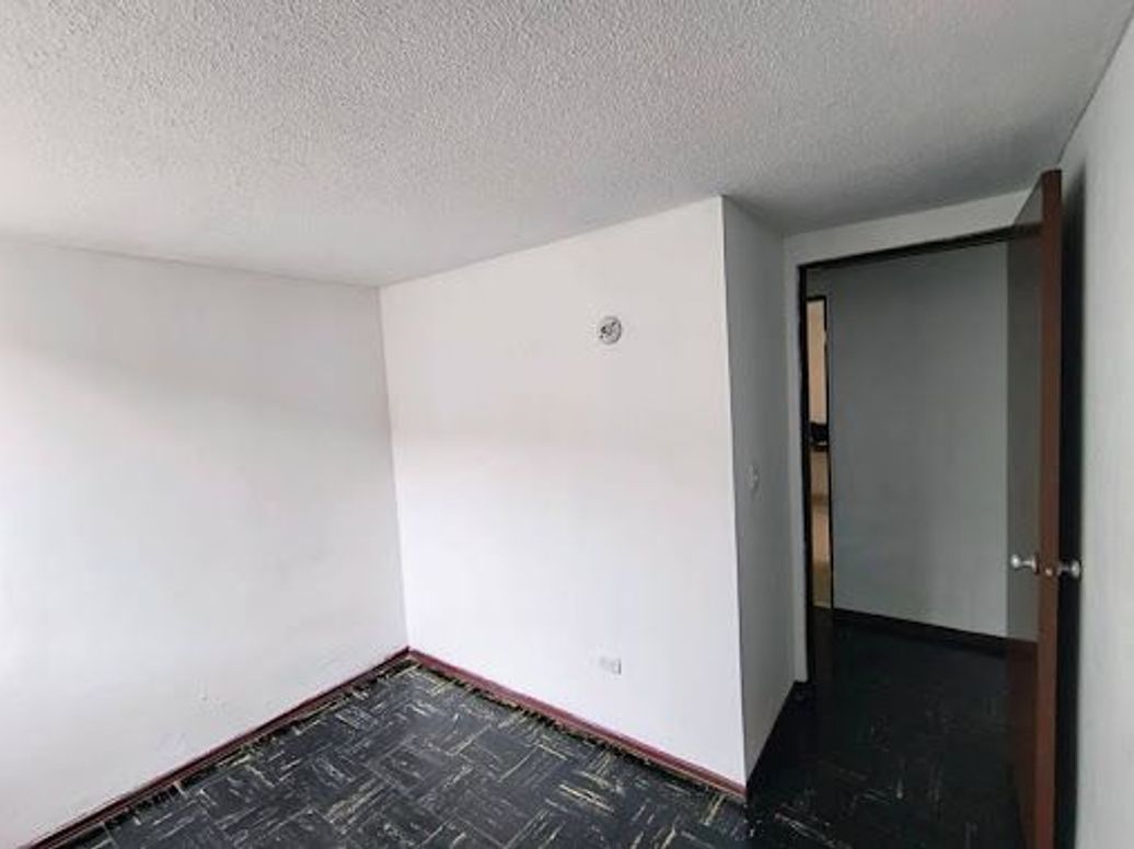 Casa de 5 alcobas en venta en San Fernando, Bogotá, 102 m² · foto 11 de 20