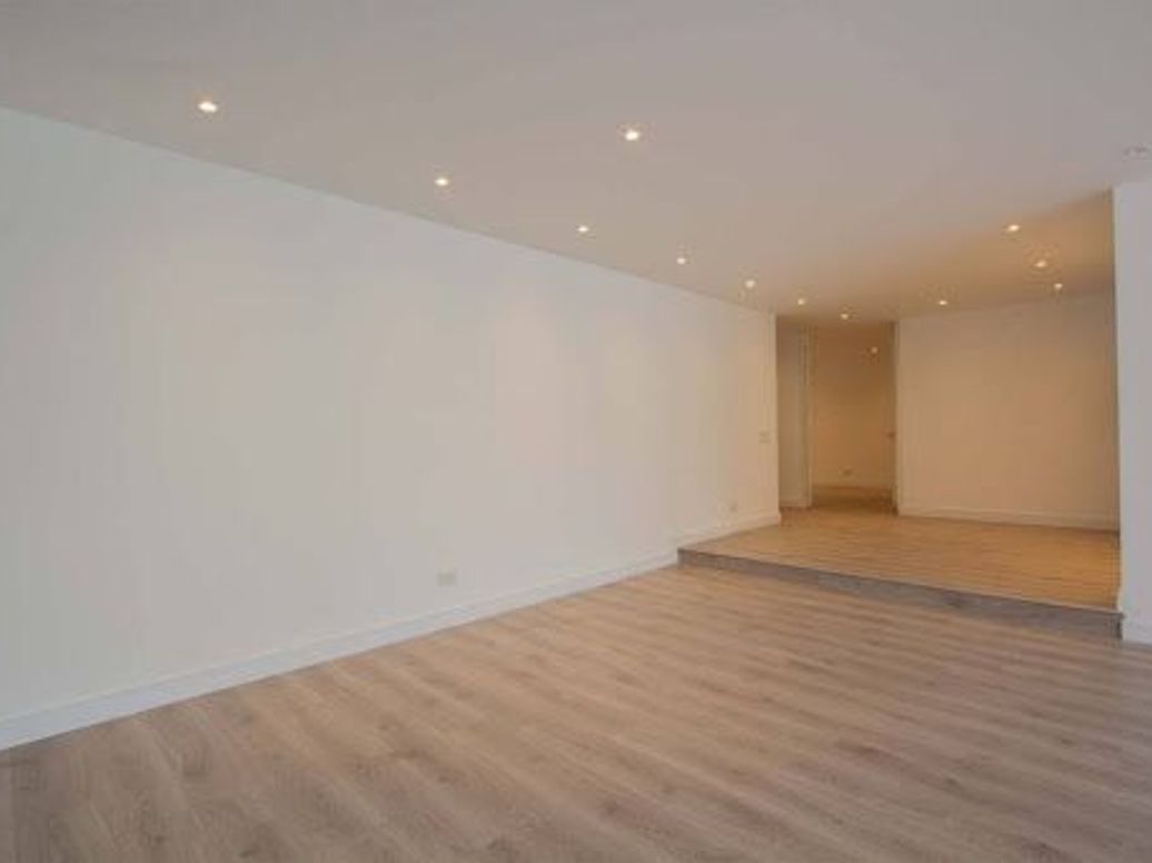Apartamento de 2 alcobas en venta en El Nogal, Bogotá, 143 m² · foto 8 de 20