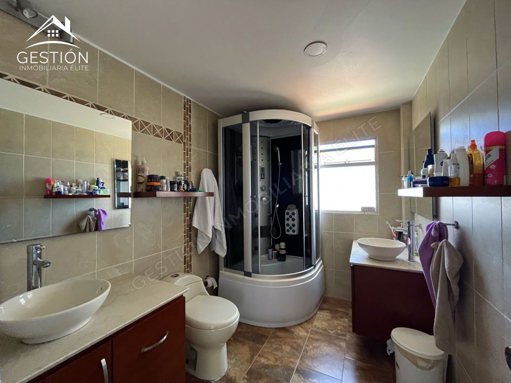 Casa de 4 alcobas en venta en San José De Bavaria, Bogotá, 218 m² · foto 13 de 20