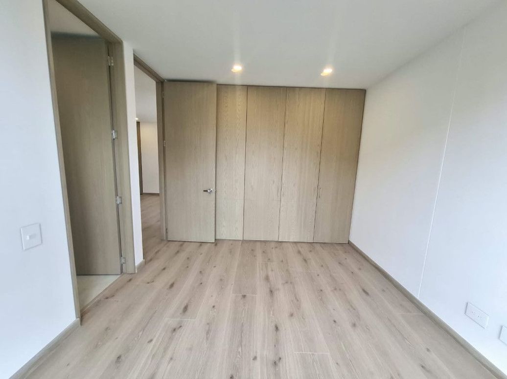 Apartamento de 3 alcobas en venta en La Esperanza Norte, Bogotá, 177 m² · foto 5 de 20