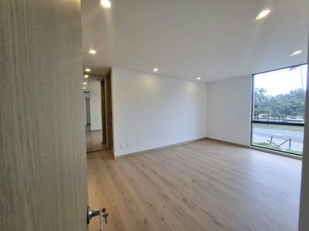 Apartamento de 3 alcobas en venta en La Esperanza Norte, Bogotá, 177 m² · foto 14 de 20