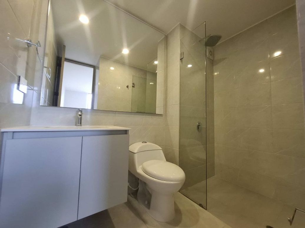 Apartamento de 3 alcobas en venta en La Esperanza Norte, Bogotá, 177 m² · foto 16 de 20