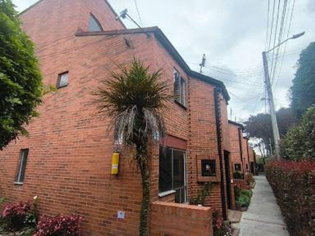 Casa de 3 alcobas en venta en Cofradía, Bogotá, 73 m² · foto 2 de 20