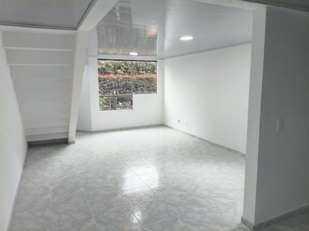 Casa de 3 alcobas en venta en Cofradía, Bogotá, 73 m² · foto 4 de 20