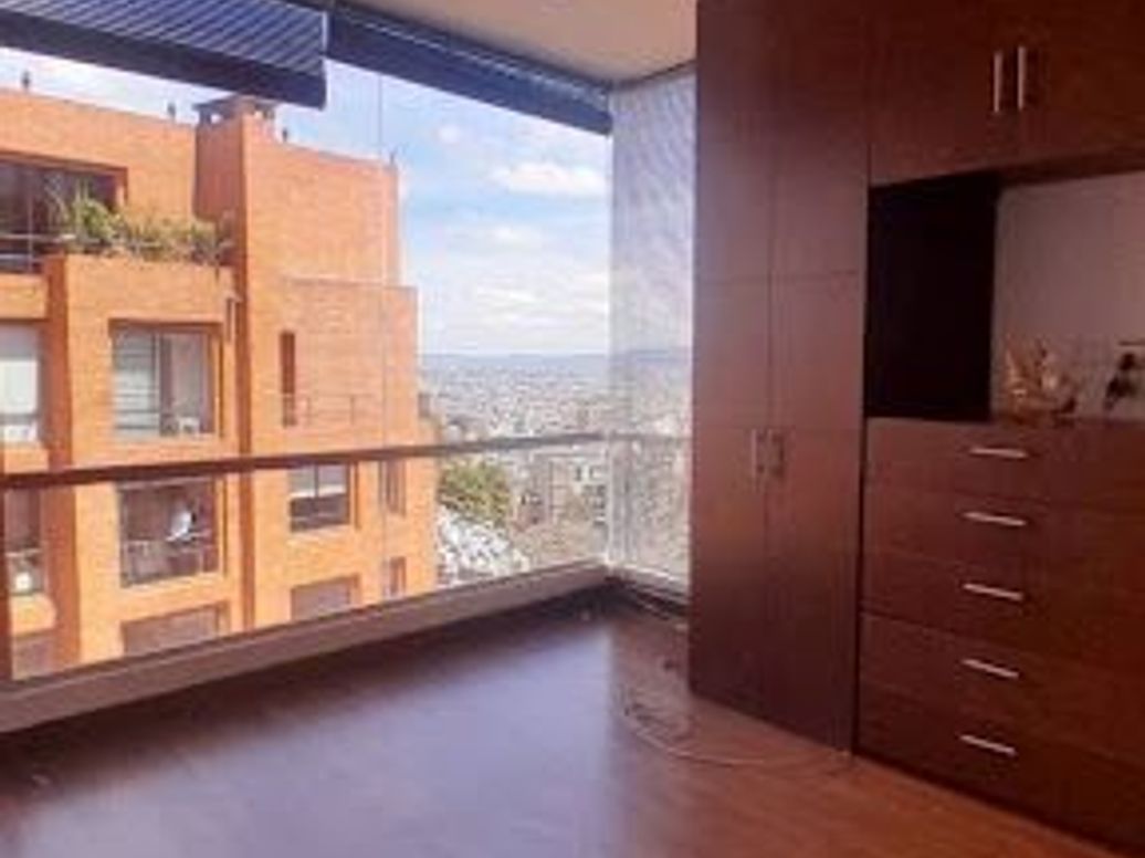 Apartaestudio en arriendo en Chapinero Alto, Bogotá, 59 m² · foto 2 de 17