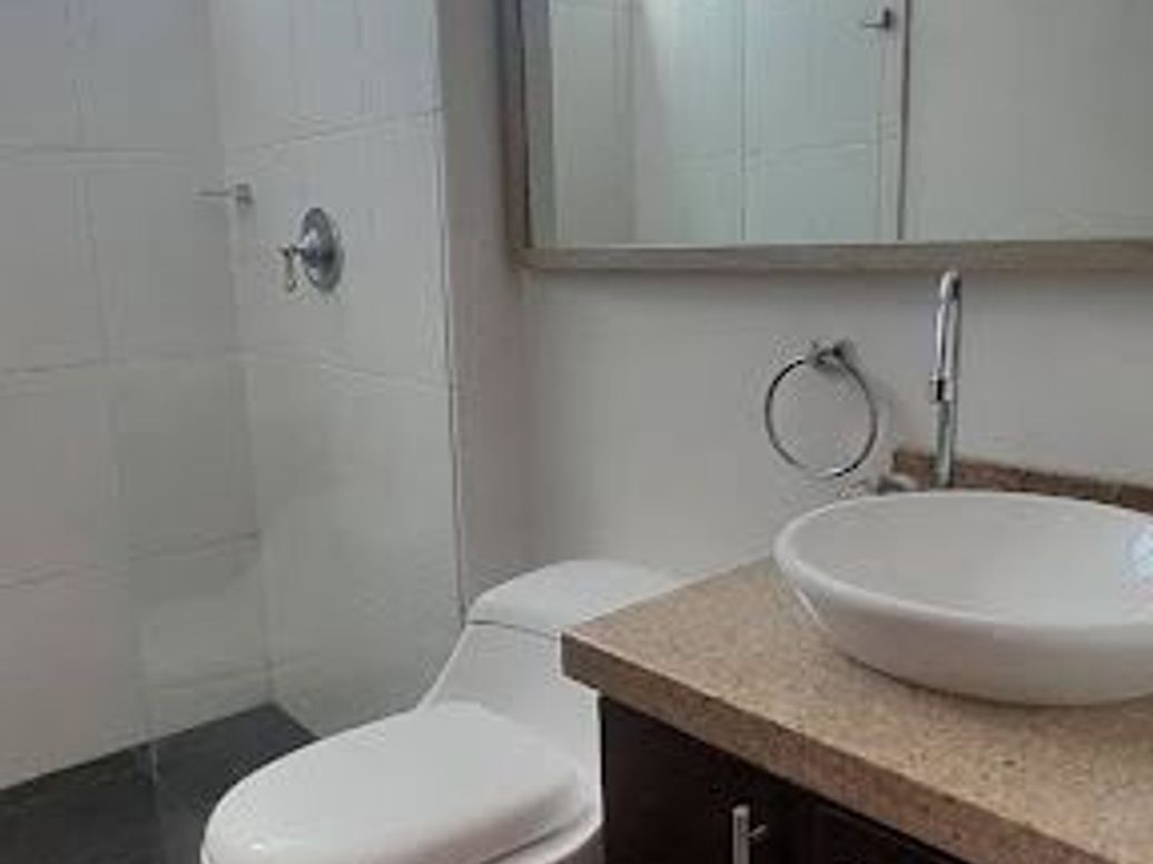 Apartaestudio en arriendo en Chapinero Alto, Bogotá, 59 m² · foto 12 de 17