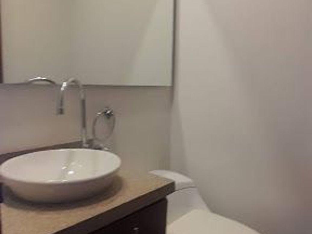 Apartaestudio en arriendo en Chapinero Alto, Bogotá, 59 m² · foto 8 de 17