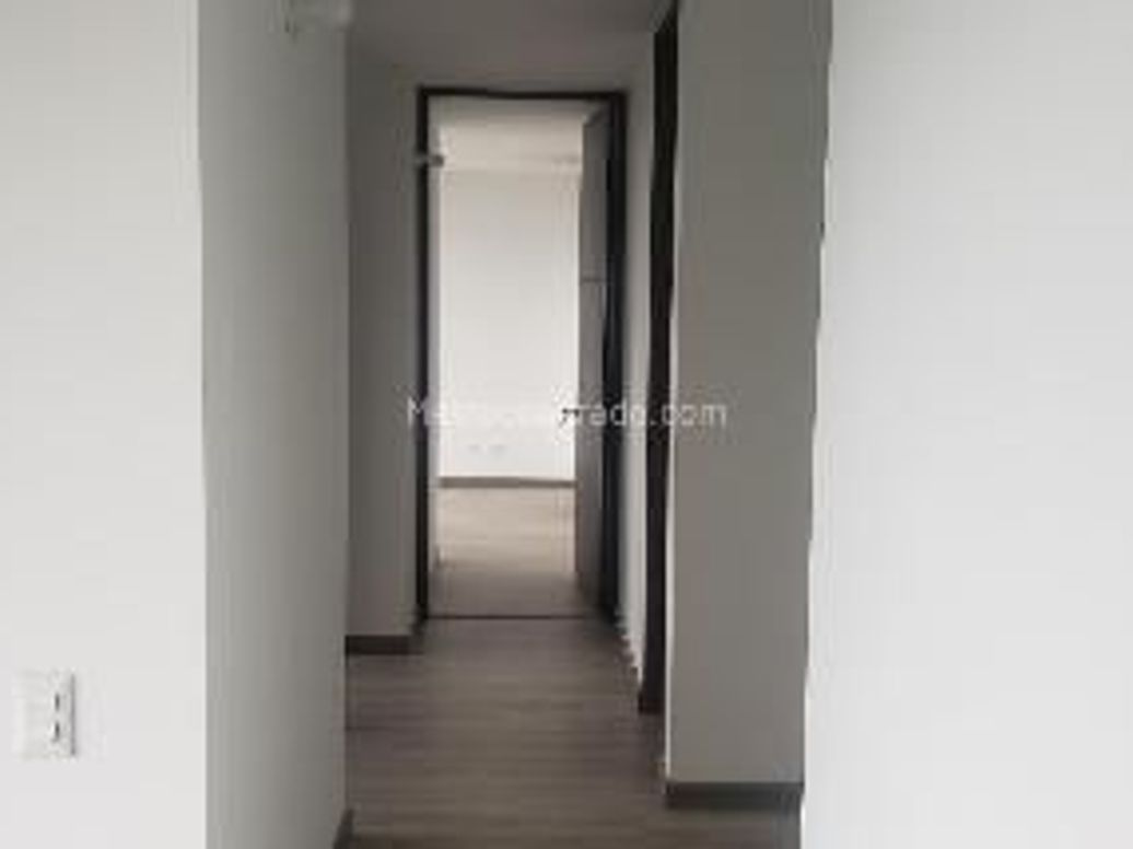 Apartamento de 3 alcobas en venta en Benjamin Herrera, Bogotá, 77 m² · foto 10 de 19