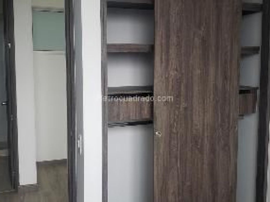 Apartamento de 3 alcobas en venta en Benjamin Herrera, Bogotá, 77 m² · foto 15 de 19