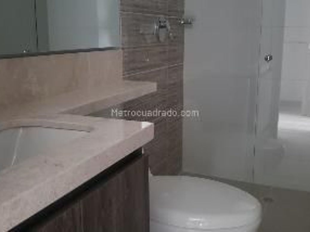Apartamento de 3 alcobas en venta en Benjamin Herrera, Bogotá, 77 m² · foto 3 de 19