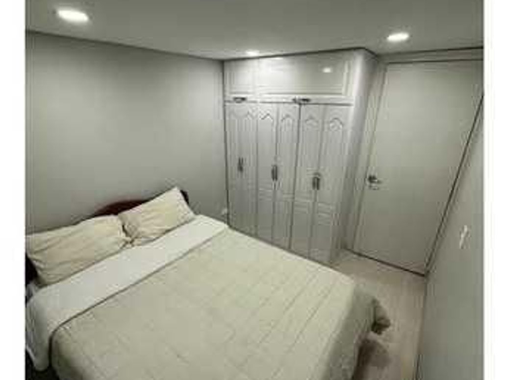 Apartamento de 3 alcobas en venta en Rafael Escamilla, Bogotá, 56 m² · foto 2 de 17